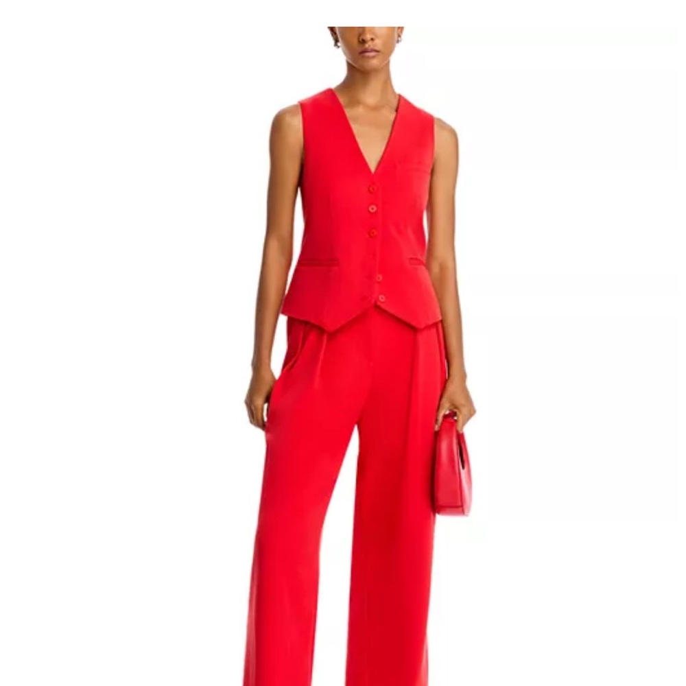 Trendy STAUD Red Vest and Shorts Suit
Vest XL shorts size 12